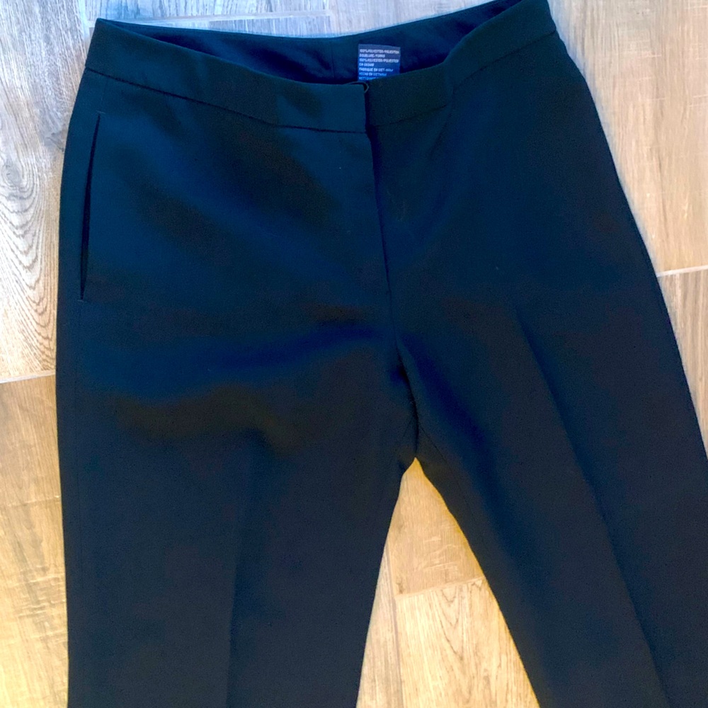 Women’s size 10 PETITE EVAN-PICONE SUIT PANTS BLACK